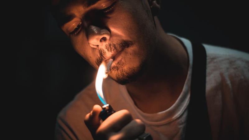 Hút thuốc lá làm tăng nguy cơ mắc bệnh ung thư phổi